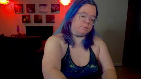 Snapshot of kiraspitqueen chatting on 05/27/26, 03:58 KiraSpitQueen online show from 05/27/26, 03:58