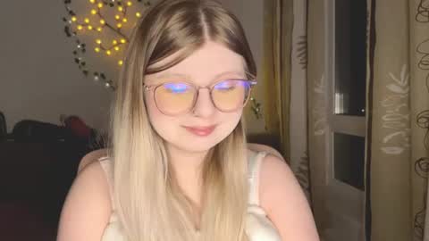 KiraYume online show from 07/16/26, 10:16