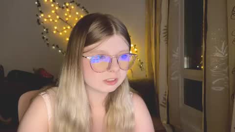 KiraYume online show from 07/17/26, 09:19