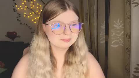 KiraYume online show from 07/31/26, 08:30