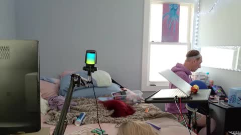 Snapshot of kirkcammerman1 chatting on 02/22/25, 06:19 Onya online show from 02/22/25, 06:19