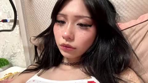 Snapshot of kishagray chatting on 04/19/26, 06:10 Hina online show from 04/19/26, 06:10