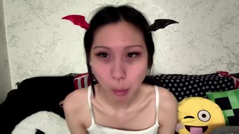 Snapshot of kishagray chatting on 05/09/26, 12:54 Hina online show from 05/09/26, 12:54