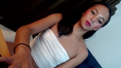 kishayang23 online show from 10/21/25, 09:32