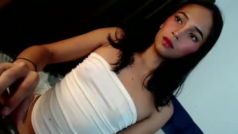 kishayang23 online show from 10/22/25, 11:10