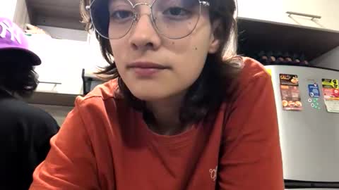 Snapshot of kishiranma chatting on 10/17/25, 11:29 kishiranma online show from 10/17/25, 11:29