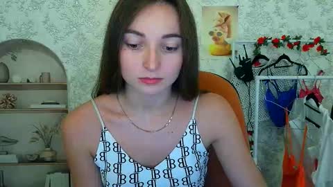 Valeria online show from 10/22/25, 02:28