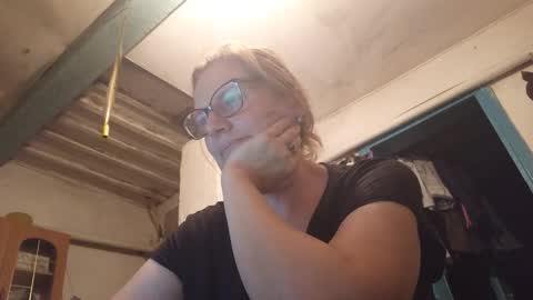 kissandvibe online show from 09/11/25, 07:03
