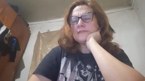 Snapshot of kissandvibe chatting on 11/20/25, 07:35 kissandvibe online show from 11/20/25, 07:35