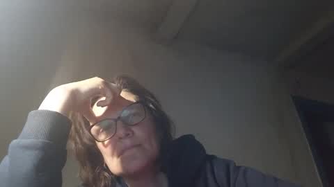 kissandvibe online show from 05/13/26, 06:27