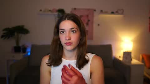 Snapshot of kissiecat chatting on 10/31/25, 02:29 Sisi online show from 10/31/25, 02:29