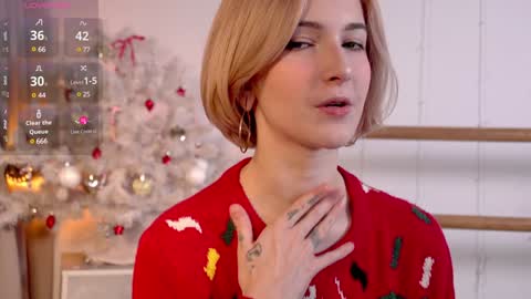 Kate  online show from 12/11/24, 01:39