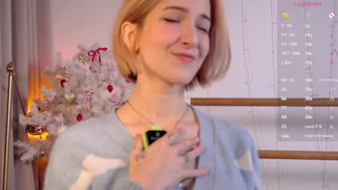 Kate  online show from 12/13/24, 01:55