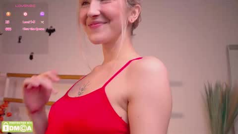 Snapshot of kisskiss_muah chatting on 11/01/25, 02:19 Kate online show from 11/01/25, 02:19