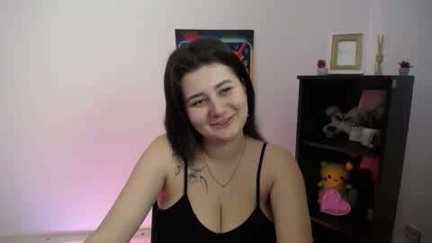 Snapshot of kissleoxx chatting on 10/25/25, 12:34 kissleoxx online show from 10/25/25, 12:34