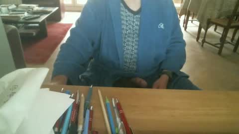 Snapshot of kisslog1 chatting on 10/25/25, 07:38 kisslog1 online show from 10/25/25, 07:38