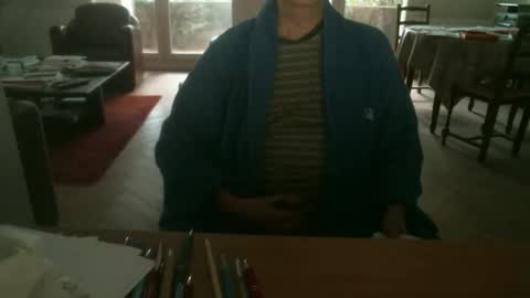 Snapshot of kisslog1 chatting on 10/26/25, 04:02 kisslog1 online show from 10/26/25, 04:02