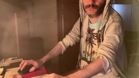 kissofbanned1983 online show from 05/04/26, 08:43