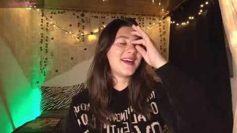 Helena and Brad online show from 10/18/25, 04:04