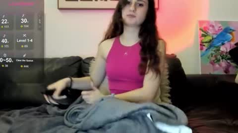 Snapshot of kissxxkruel chatting on 11/17/25, 11:32 Kissxkruel online show from 11/17/25, 11:32