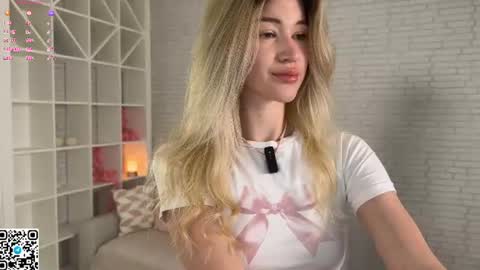Tessa online show from 06/30/26, 02:23