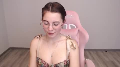 Vikki Rose online show from 10/14/25, 02:18