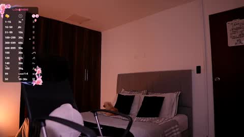    online show from 02/10/25, 01:03
