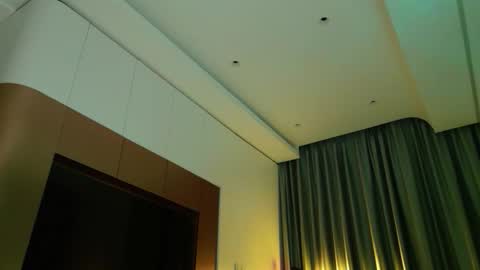 Snapshot of kitayamachu chatting on 11/29/25, 05:38 Aya online show from 11/29/25, 05:38