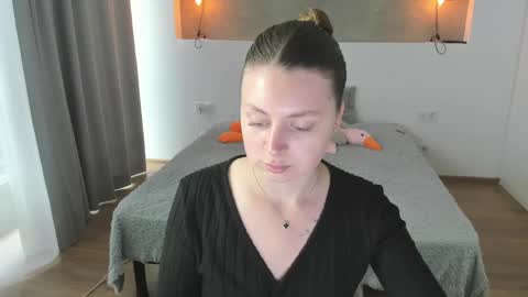 Snapshot of kitkatvel chatting on 06/03/26, 05:54 kitkatvel online show from 06/03/26, 05:54