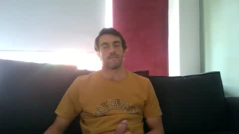 Snapshot of kitosssss chatting on 10/29/25, 03:25 Steve Cocks online show from 10/29/25, 03:25