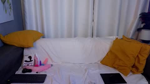 Jackie online show from 09/18/25, 08:33