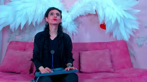 Kitsune-sama online show from 03/06/25, 10:36