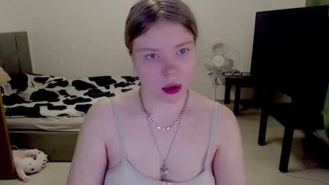 Jennyblonde and Emmabrunette online show from 03/02/25, 09:43