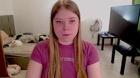 Jennyblonde and Emmabrunette online show from 09/29/25, 12:21