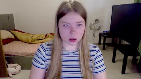 Jennyblonde and Emmabrunette online show from 10/14/25, 12:50