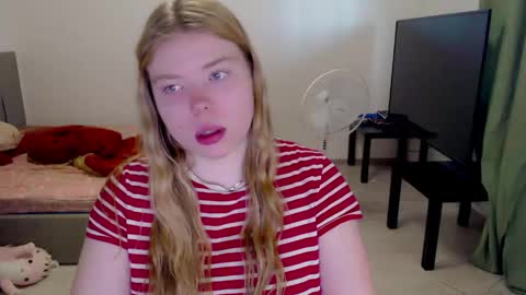 Jennyblonde and Emmabrunette online show from 05/11/26, 03:45