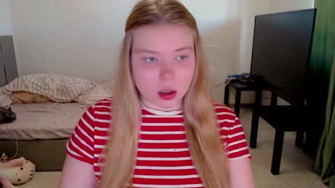 Jennyblonde and Emmabrunette online show from 06/07/26, 05:16
