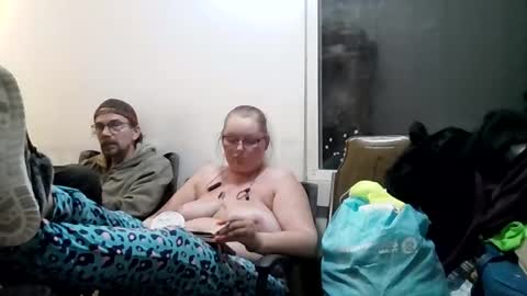 kittenkayla26 online show from 10/31/25, 02:23