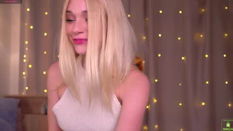 Snapshot of kittessa chatting on 12/07/24, 07:21 Tessa online show from 12/07/24, 07:21