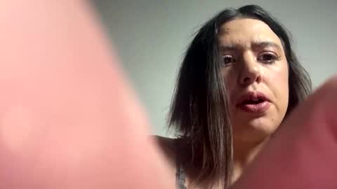 kitty3202 online show from 11/05/25, 07:47