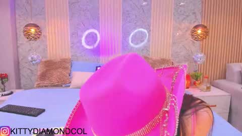 Snapshot of kitty__diamond_ chatting on 03/29/26, 12:43 kitty__diamond_ online show from 03/29/26, 12:43