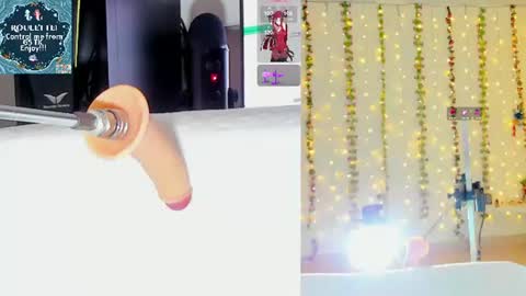 Kitty online show from 07/12/26, 10:17