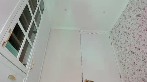 sophie online show from 06/25/26, 07:07