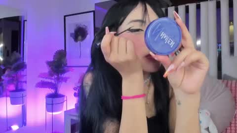 kitty online show from 10/04/25, 09:46