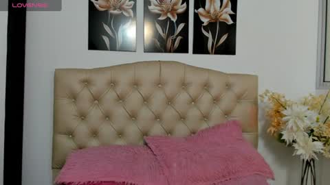 kitty_f00x online show from 07/06/26, 12:57
