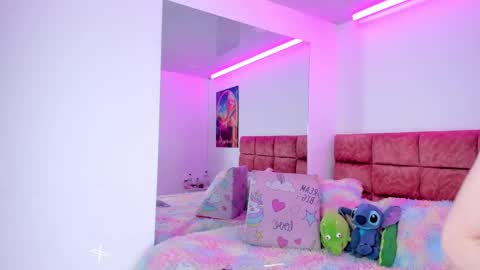 Kitty online show from 10/24/25, 01:24