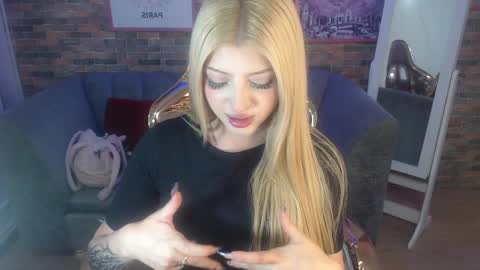 kitty_fox_b online show from 02/06/25, 06:56