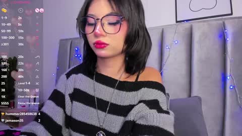 Snapshot of kitty_gang chatting on 12/23/24, 05:28 Camila online show from 12/23/24, 05:28