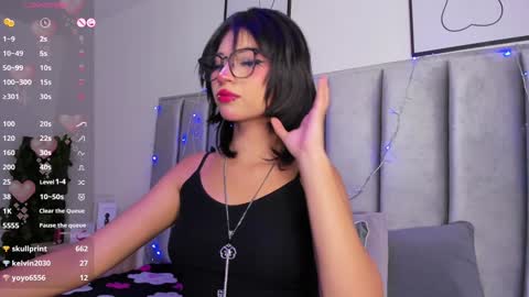 Snapshot of kitty_gang chatting on 12/23/24, 08:33 Camila online show from 12/23/24, 08:33
