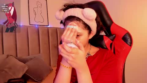 Snapshot of kitty_gang chatting on 02/19/25, 02:44 Camila online show from 02/19/25, 02:44